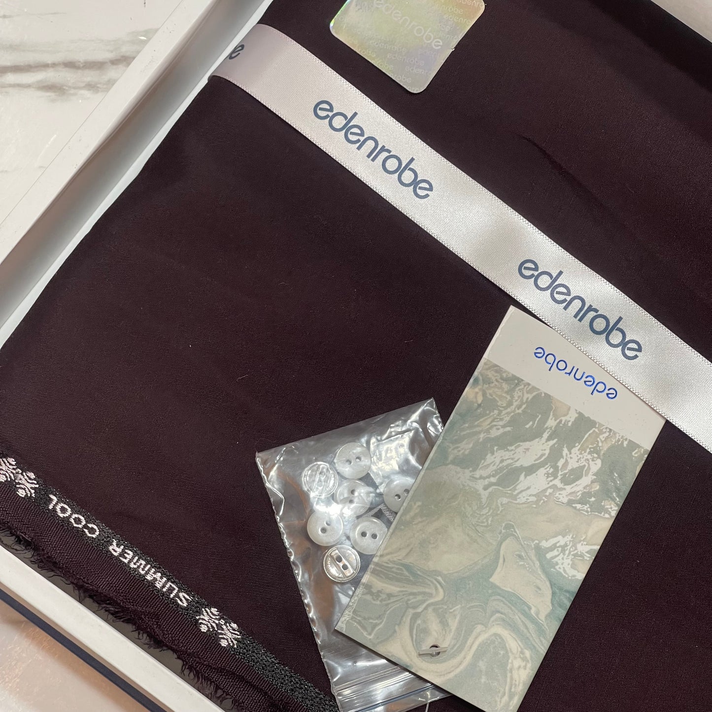 Edenrobe Men’s Gift Box – BURGUNDY Unstitched Wash & Wear Suit