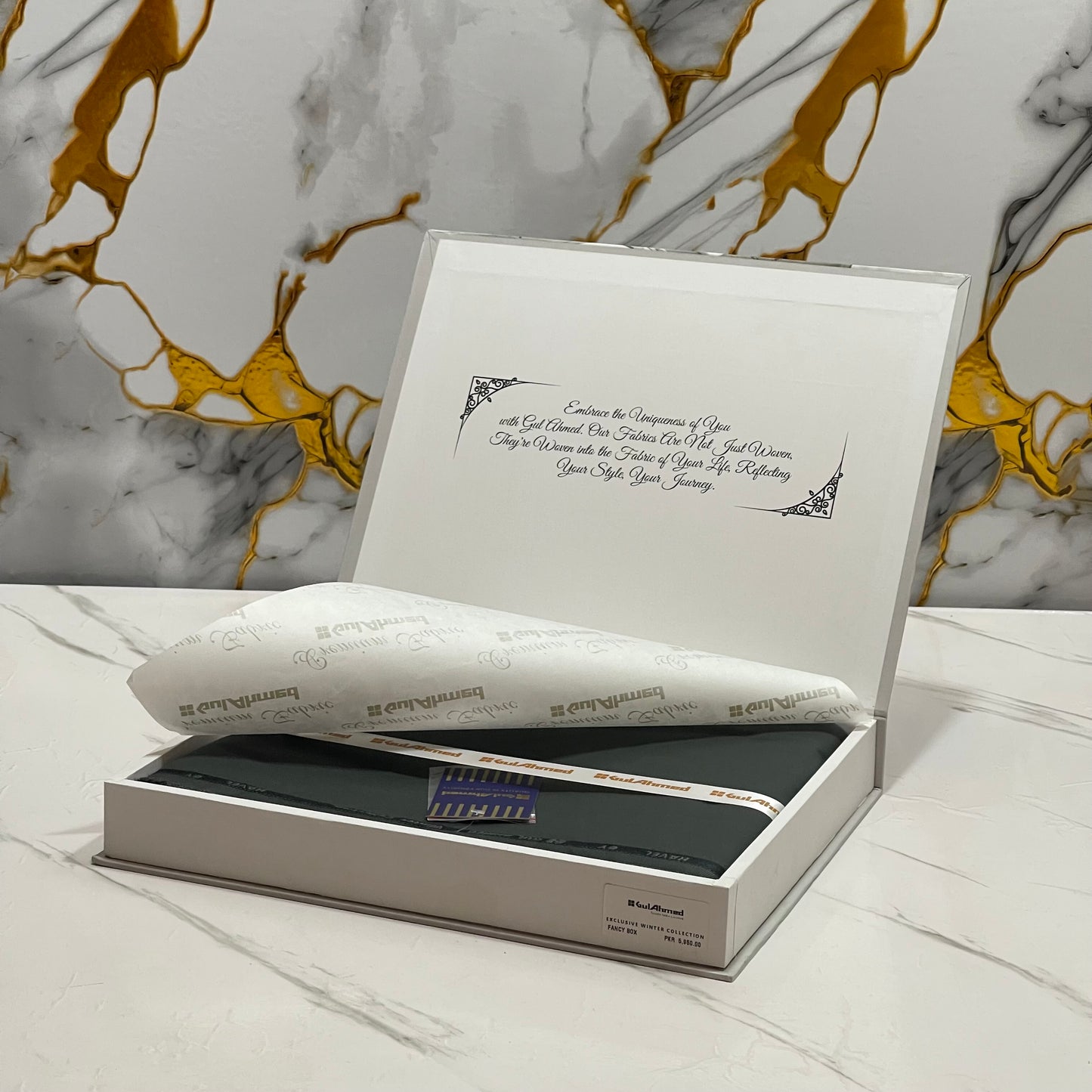 GulAhmed Men’s Gift Box – GRAY Unstitched Wash & Wear Suit