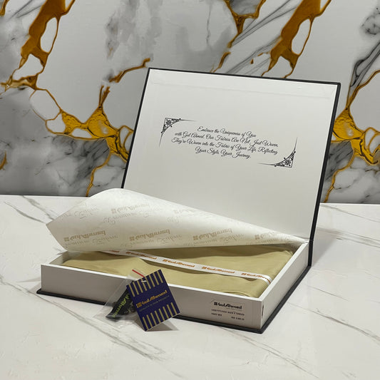 GulAhmed Men’s Gift Box – KHAAKI Unstitched Soft Cotton Suit