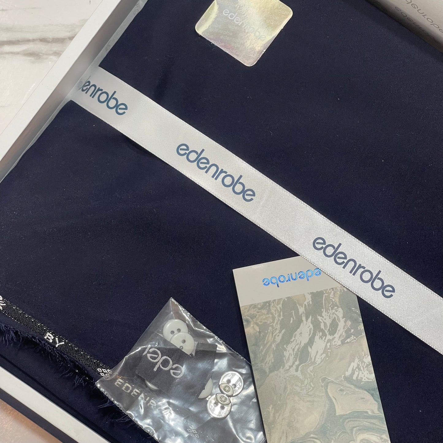 Edenrobe Men’s Gift Box – NAVY BLUE Unstitched Wash & Wear Suit