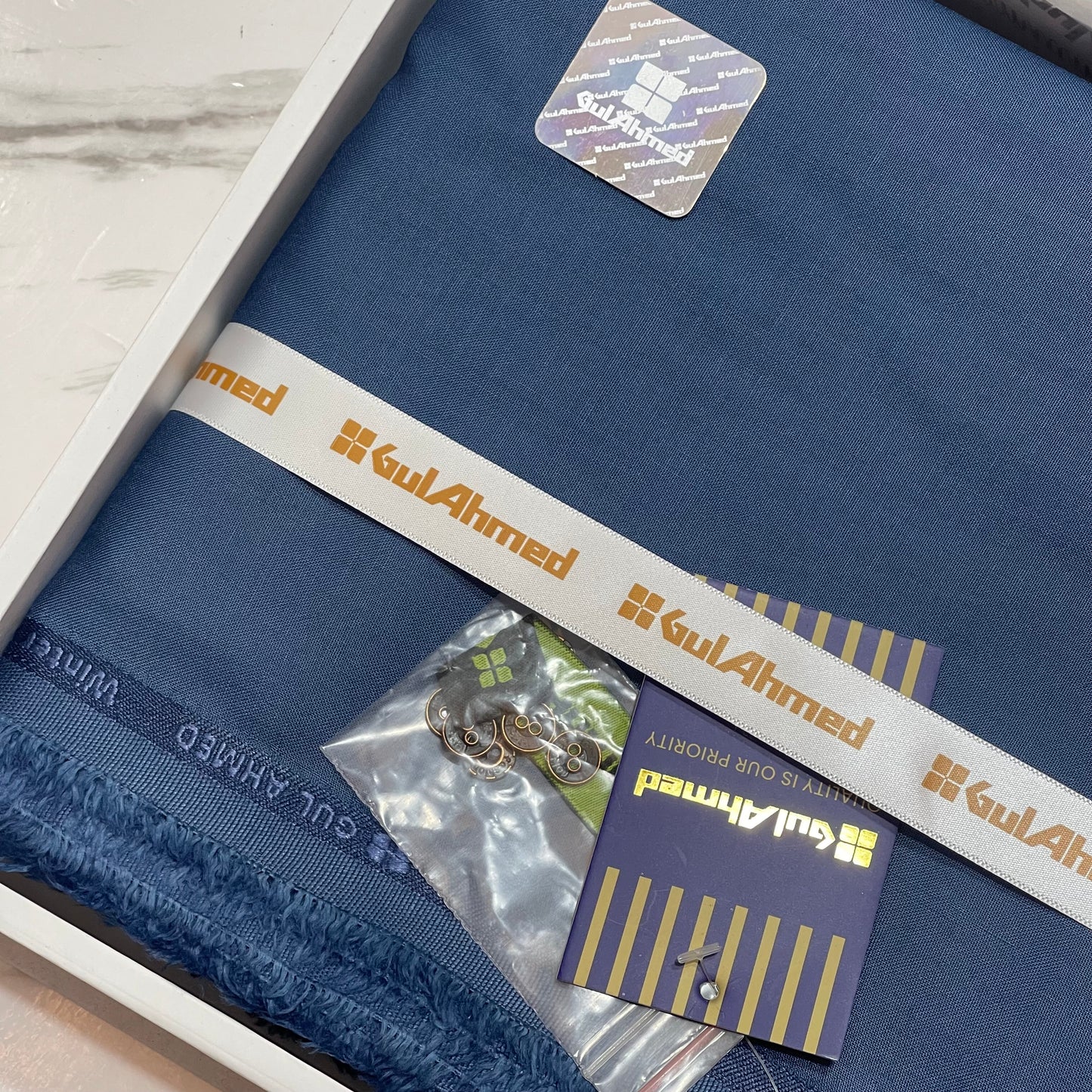 GulAhmed Men’s Gift Box – BLUE Unstitched Wash & Wear Suit